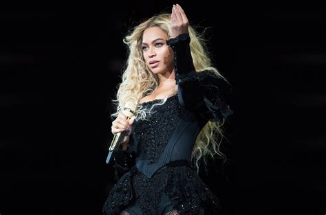 Beyonce Is a Vision in White in Latest Instagram Photos | Billboard ...