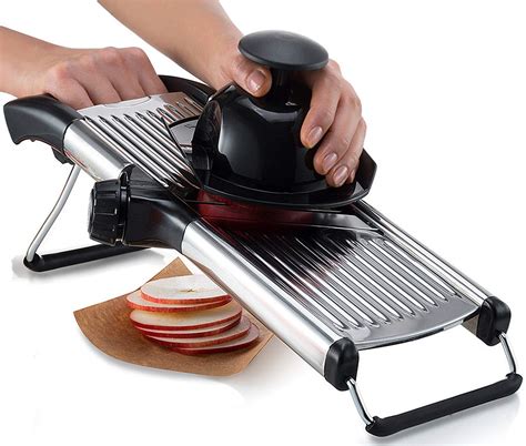 Gourmia Dishwasher Safe Mandoline Slicer