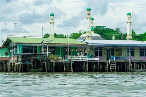 Feast Your Eyes on Brunei’s Magical Village on Stilts – Fodors Travel Guide