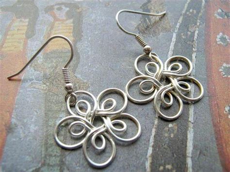 27 Free Wire Wrap Jewelry Tutorials | DIY to Make