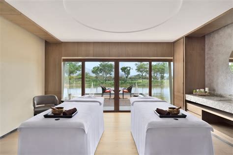 JW Marriott Bengaluru Prestige Golfshire Resort & Spa - Low Fare India