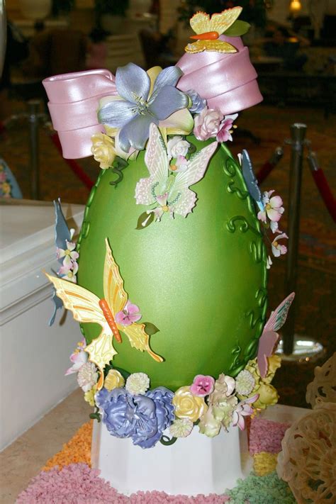 Disney-themed Easter eggs on display at Walt Disney World | Disney easter eggs, Disney easter ...