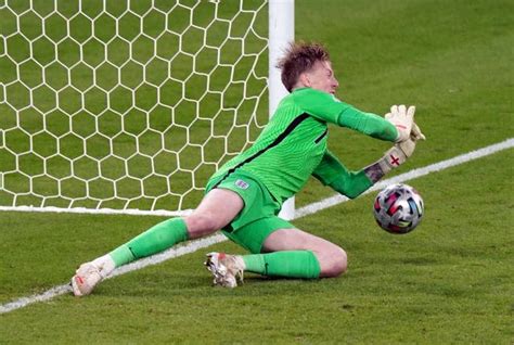 Jordan Pickford determined to be remembered as an England trophy winner