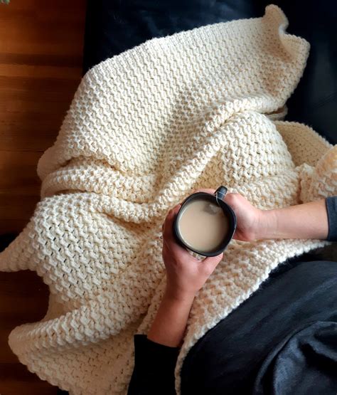 CHUNKY CROCHET BLANKET - Free Pattern ⋆ lulostitchco.com