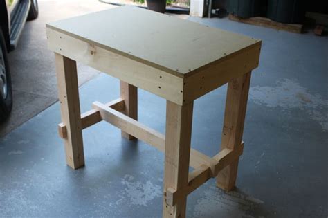 6 Small Workbench Ideas (Space-Saving DIY Plans) | Saws on Skates®