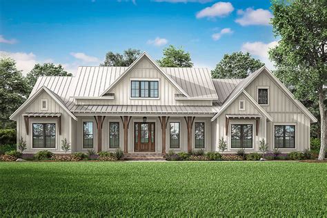 Modern Farmhouse Plan: 2,553 Square Feet, 3 Bedrooms, 2.5 Bathrooms - 041-00206