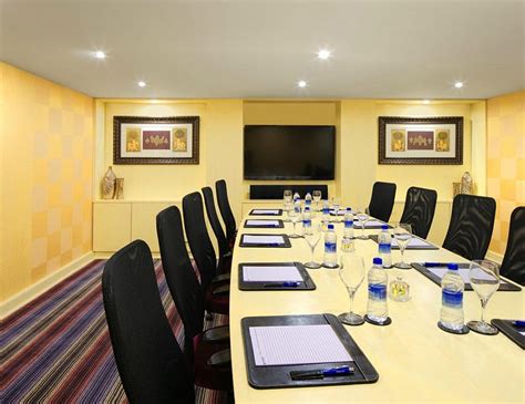 Radisson Blu Hotel GRT Chennai Rooms: Pictures & Reviews - Tripadvisor