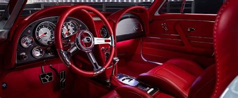 1963 Chevrolet Corvette Split Window Has a Custom Red Interior to Die For - autoevolution