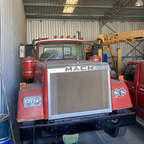 Looked at this old Mack today. - Antique and Classic Mack Trucks ...