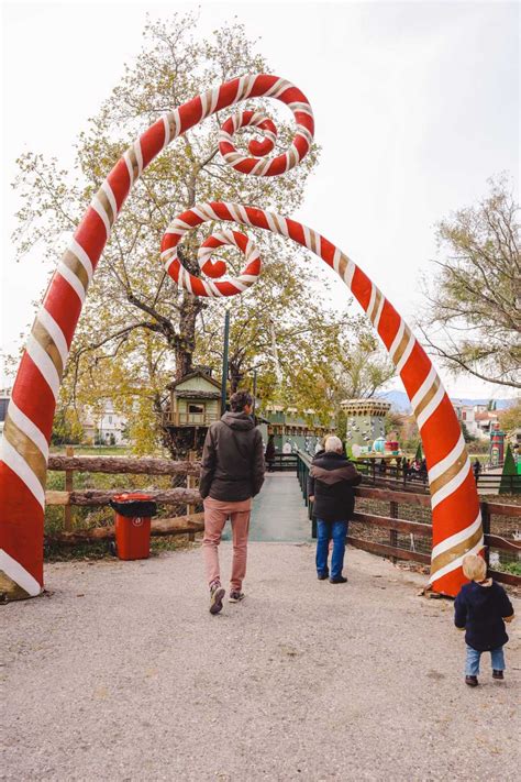 Trikala, the best Christmas village in Greece in 2024 - The Orange Backpack