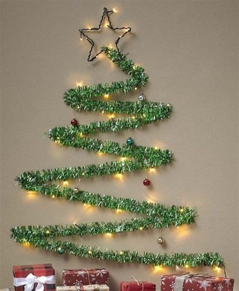 35 Tinsel Wall Christmas Tree Ideas for Your Home Decor - homeridian.com | Wall christmas tree ...