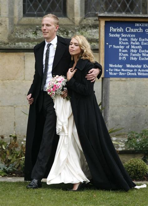 Billy Piper and Laurence Fox, 31st December 2007 | Wedding dresses, Wedding bells, Marriage vows