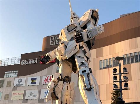 Unicorn Gundam Diver's City (Odaiba) - The Best Japan