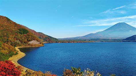 Fuji Five Lakes in Autumn: Stunning Colors of Japan’s Foliage (Part 2) | WAttention.com