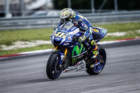 Rossi: “The gap to Lorenzo is too big” | MotoGP™