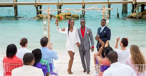 An Unforgettable Beach Wedding at Warwick Paradise Island - Caribbean Bride