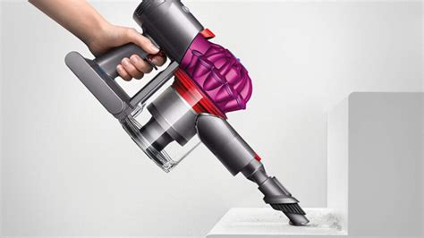 Things to Know Before Buying the Dyson V7 MotorHead Cordless Vacuum - The Frisky