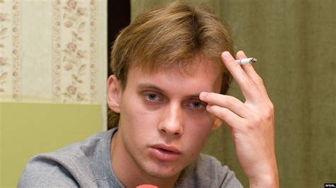 Award-Winning Russian Reporter Urges Journalists To 'Stand Together'