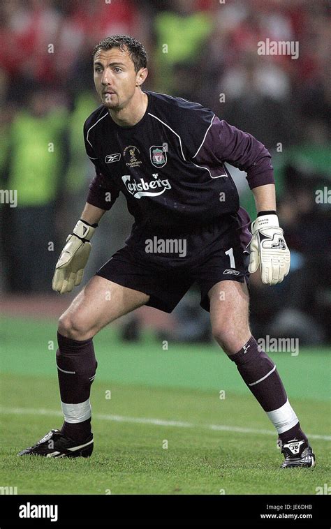 Jerzy dudek champions league final hi-res stock photography and images ...