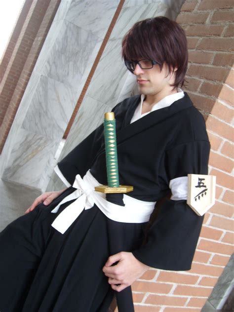 Aizen cosplay bleach Ravenna 2013 6 by Voldreth on DeviantArt