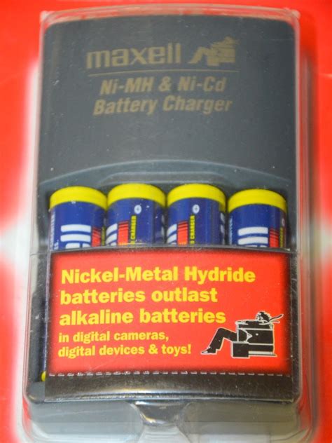 Maxell P2001 Nickel-Metal Hydride Battery Charger Kit -New Old Stock | Surplus Trading Corporation