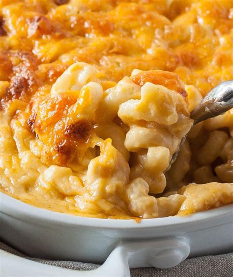 Oven baked macaroni and cheese with bread crumbs - cataloglop