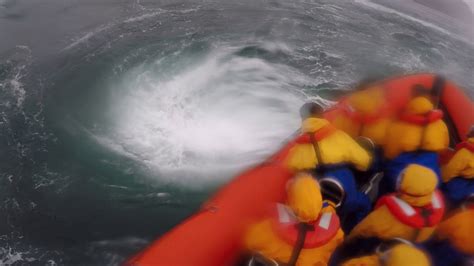 Heading into the Corryvreckan Whirlpools - YouTube