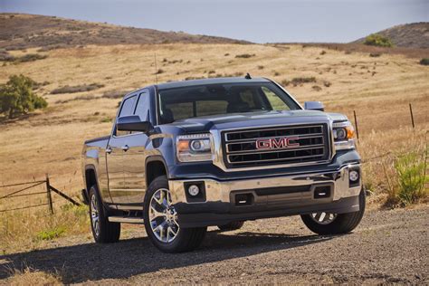 Big Three Boom, As Luxury Trucks Push Average Pickup Price Upward