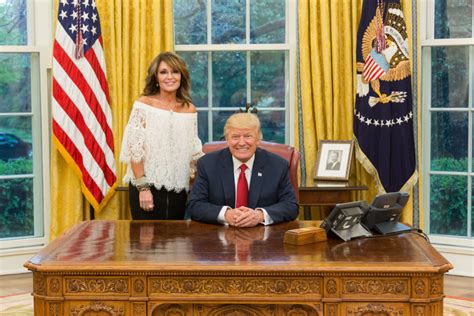 Sarah Palin, Trump & Kid Rock: White House Dinner – Footwear News