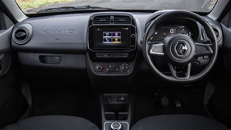 Kwid Dashboard Image, Kwid Photos in India - CarWale