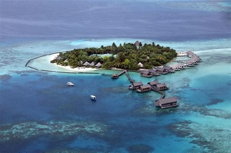 Gangehi Island Resort - Maldives - Overwater Bungalows