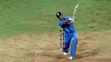 Unbelievable! MS Dhoni's 2011 WC final bat fetched THIS staggering sum at auction