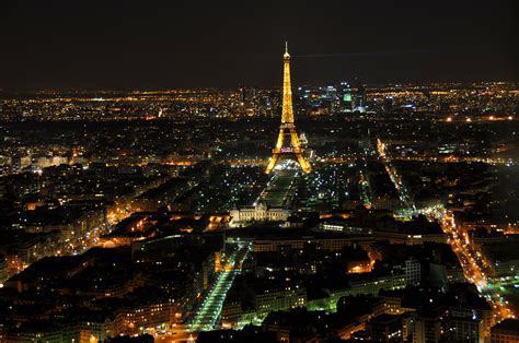 High Resolution Paris Skyline Wallpaper - Mural Wall