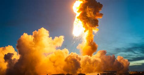 Massive rocket explosion - CBS News