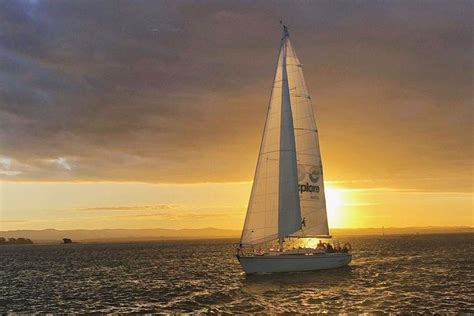 Auckland Harbour Sailboat Cruise Including Three Course Dinner: Triphobo