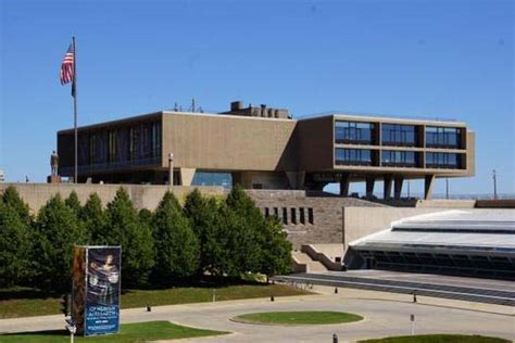 Building Significance & History - War Memorial Center