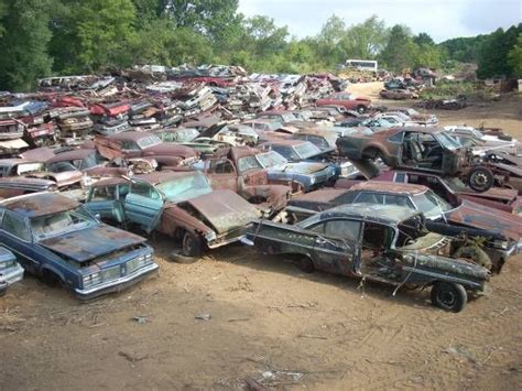 4,000-plus old cars to be crushed in East Troy Wisconsin salvage yard | Abandoned cars, Old cars ...