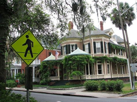 2006-04-18---Savannah GA 30 | Victorian homes, Savannah chat, Georgia ...