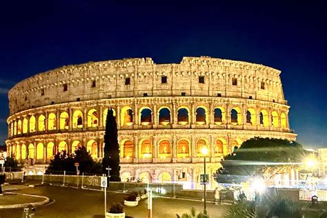 Colosseum Guided Tour By Night