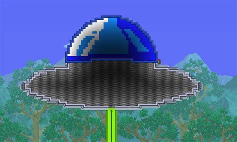 Made a quick UFO build! : r/Terraria