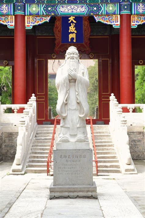 Deng Xiaoping Statue editorial image. Image of economy - 39744625