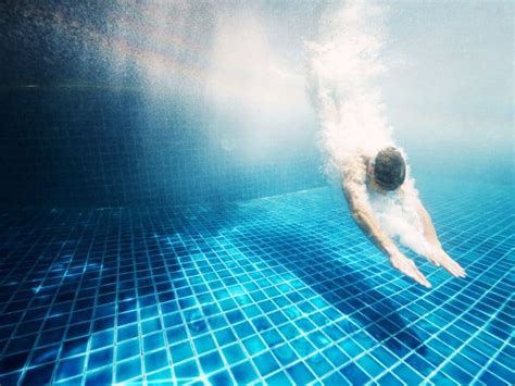 Diving Pool Depth: The Best Guide Before You Go Underwater