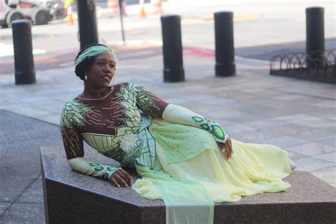 Tiana Cosplay From The Princess and the Frog - Media Chomp