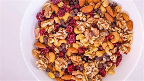 How To Make Healthy Trail Mix By Dr. William Li - UCOOK: Healthy Ideas