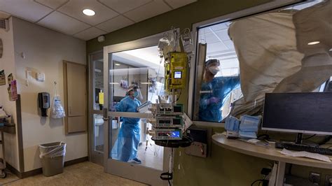 Latest on COVID-19 in MN: Hospital needs falling rapidly | MPR News