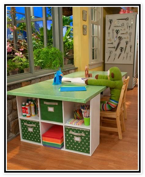 Craft Table for Kids: Designs, Materials, and Complements | HomesFeed