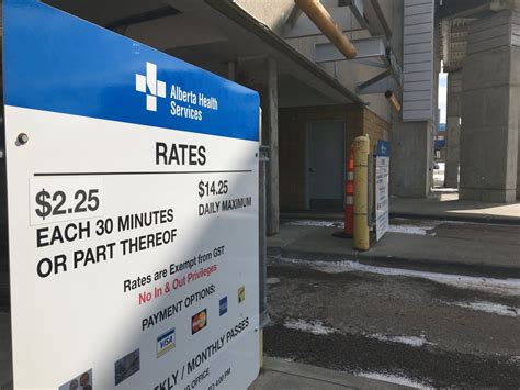 Parking fees to be reinstated at Alberta hospitals by the end of August | Globalnews.ca