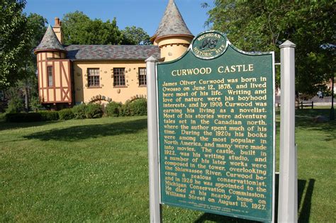 Michigan Roadside Attractions - Curwood Castle in Owosso - Travel the ...