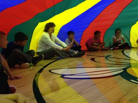 Parachute Gym Class - MY student teaching experience