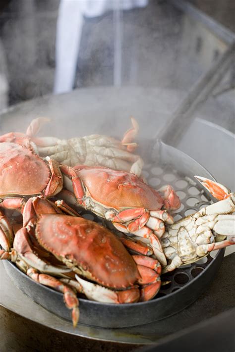 Boil a Bushel of Crabs With This Step-By-Step Recipe